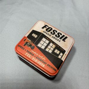 3.5” Authentic Fossil Watch Tin Collectors Item Excellent Preloved Condition